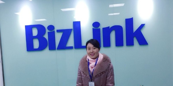 RZT瑞舟全自動打端沾錫機應用于BIZLINK貿聯(lián)電子的高端線束加工中